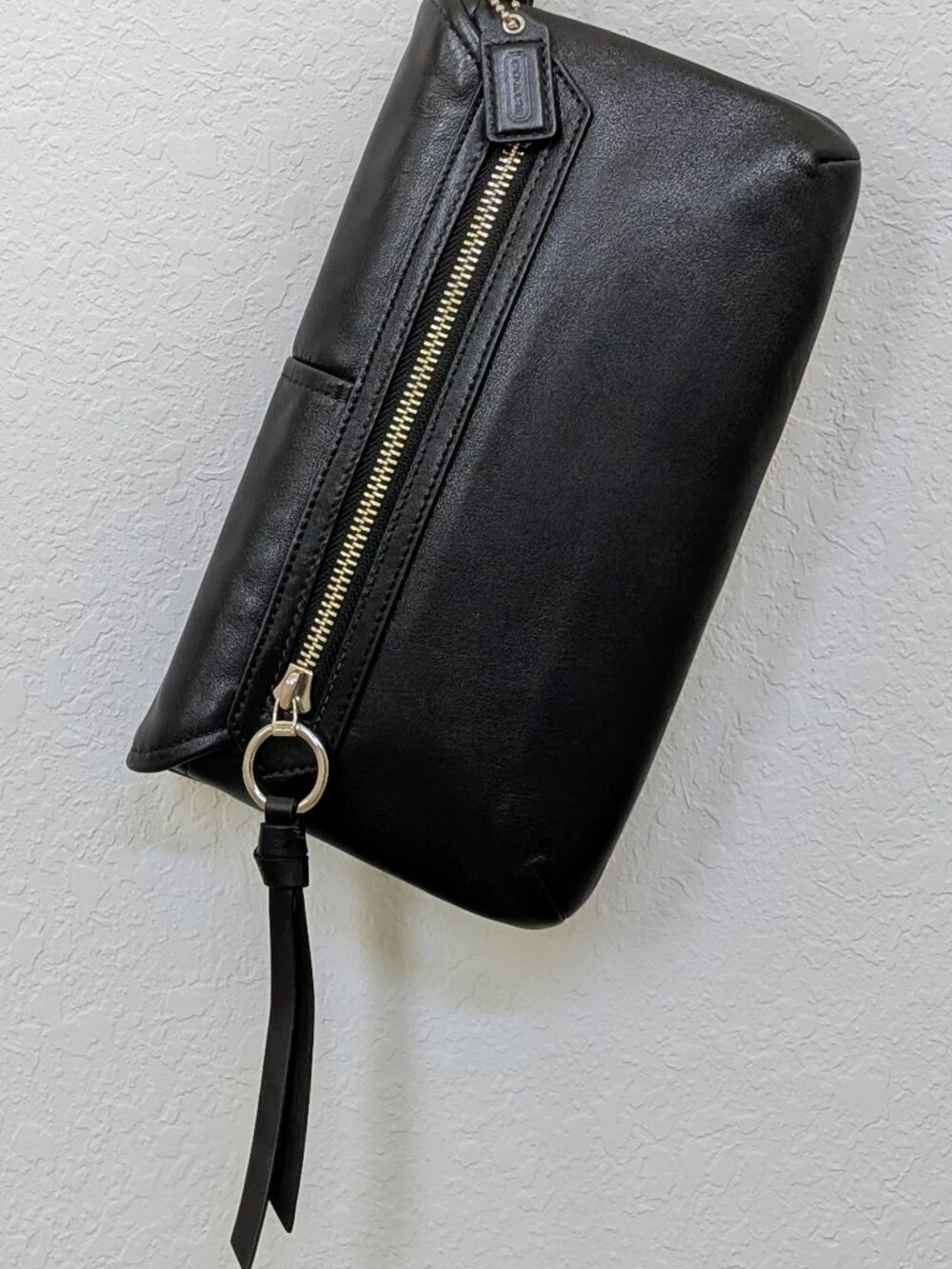 COACH Chelsea Black Leather Wristlet Clutch — Y2K Era, Silver Toned Hardware - Picture 6 of 13
